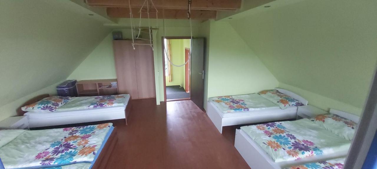 Chata U Rybnika Msecke Zehrovice Esterno foto