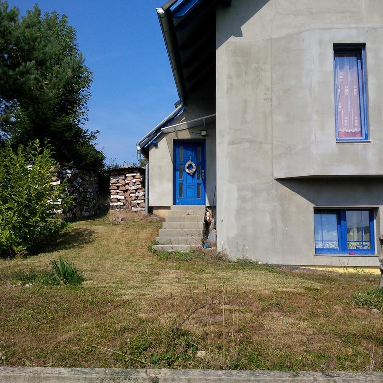 Chata U Rybnika Msecke Zehrovice Esterno foto